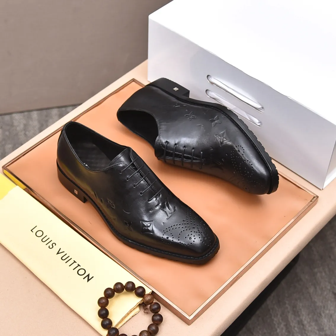 Men's shoes💰480📛📛【LOUIS VUITTON】(Quan Niu Li) Louis Vuitton 2023 official website synchronized new products👟Milan fashion catwalk style🇰🇾🇰🇾LV family logo, celebrity style, a must-have for fashionistas⚠️First layer calfskin➕cowhide lining➕Official website original version special outsole👞Number 38-44